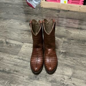 SOLD—Tecovas “Dillon” Genuine Caiman Boots Size 7 1/2 EE LIKE NEW!!